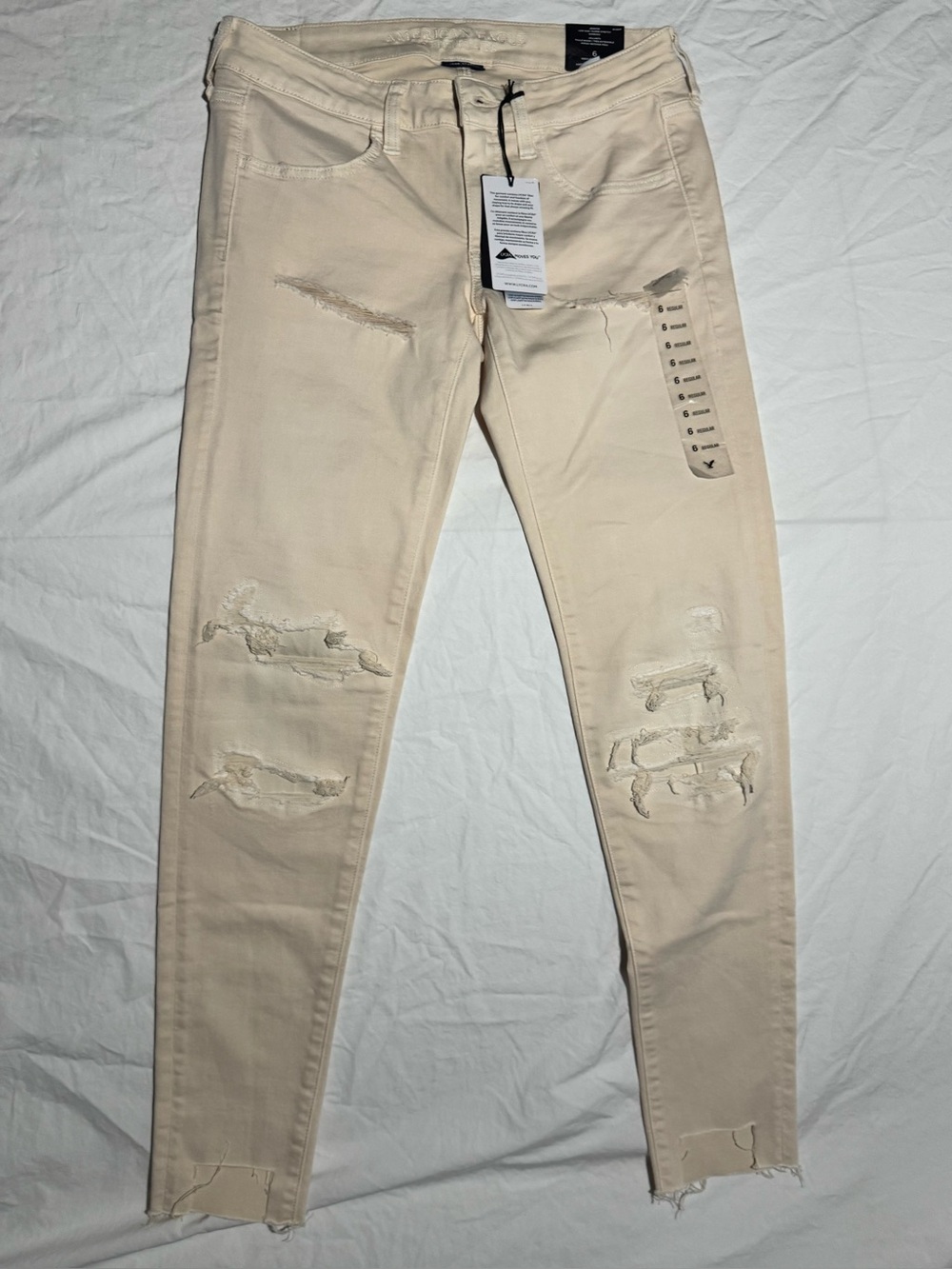 NWT American Eagle AEO Twill Women’s Distressed Jeggings “Cream” Size 6